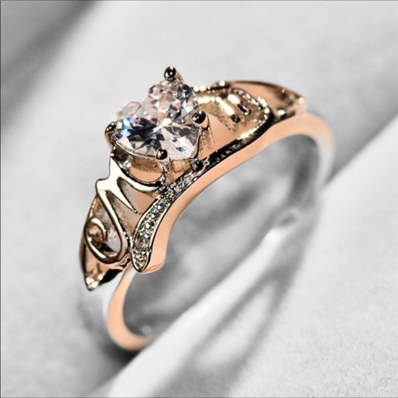 Jewelry - Embossed Mom Ring Sterling Silver